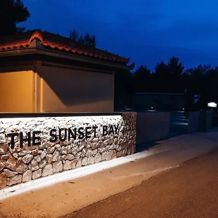 Double Master Sunset - The Sunset Bay Zaboric